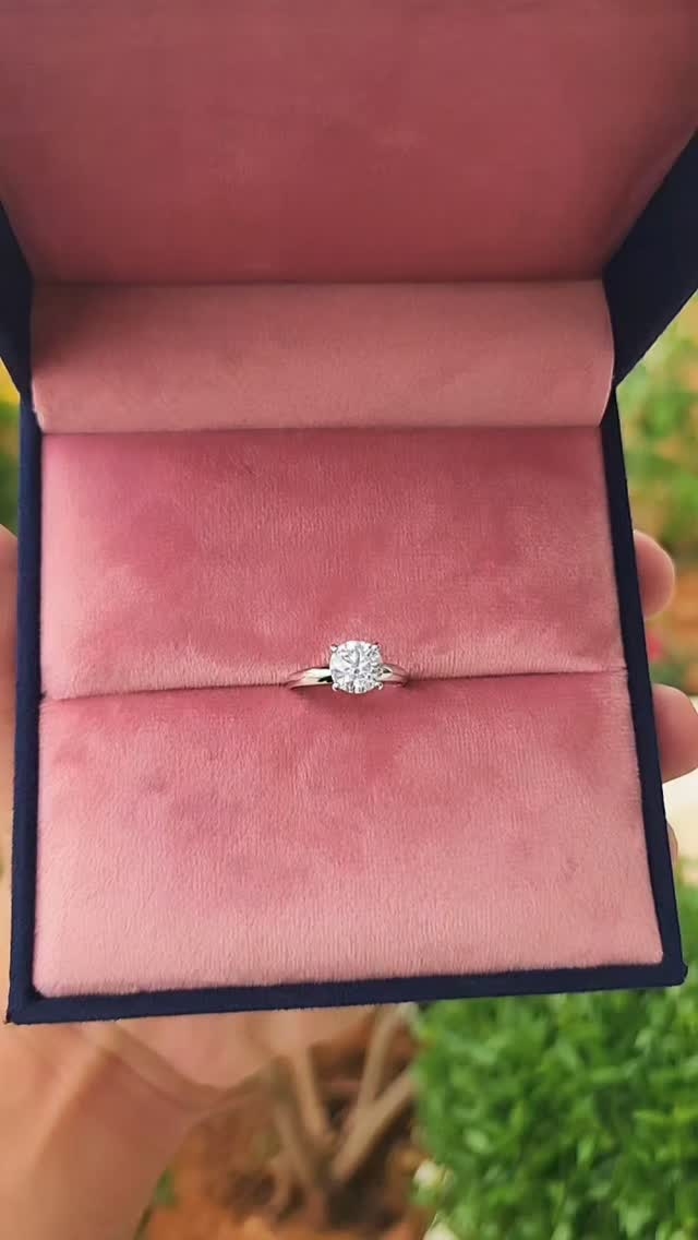 Instagram post from alma.diamonds. This post is in position 1.
